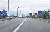 Modlińska: cztery pasy "na legalu"? Można dostać mandat za nieuwagę