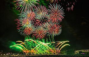 Spór o wielki pokaz fajerwerków na lotnisku