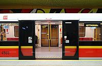 Wypadek w metrze. Dwie osoby ranne