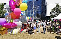 Z dzieckiem na zakupy? Mają nawet wypożyczalnię wózków