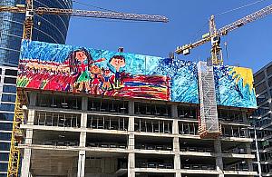 Rysunek siedmiolatki wzniesie się nad Wolę