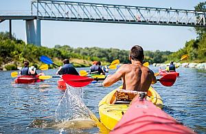 Po Kanale Żerańskim i Wiśle. Wiosłowanie z historią