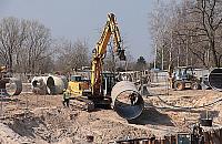 "Mieszkamy w Wawrze. Nie mamy wody, gazu, kanalizacji ani chodnika"