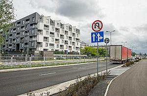 Łodygowa opóźniona? Zrywają świeży asfalt