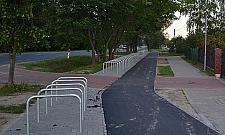 Jabłonna jak z Barei. Absurd goni absurd