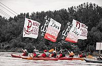 W kajakach i na brzegu. "Przypominamy o powstańczej roli Wisły"