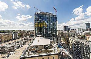 Przy Chmielnej rośnie olbrzym. Nowa atrakcja turystyczna