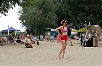 Po�egnanie wakacji na pla�y. Zabawa w klimacie mi�dzywojennym