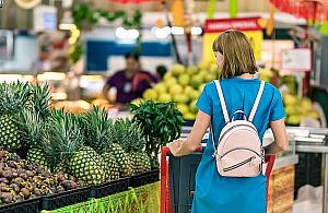 Godziny ciszy w kolejnym hipermarkecie. O co chodzi?