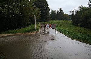 Ścieżka na wale zamknięta. Winna awaria kolektora