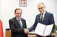 Wiceminister Poboży. Były wiceburmistrz w MSW