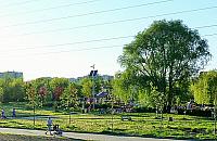 Park Górczewska pod prądem. Kiedy znikną kable?