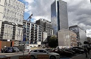 Nowe oblicze Żelaznej. Teraz zieleń i fontanna