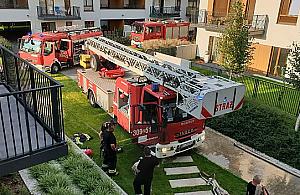 Problemem osiedli nie są słupki. Strażacy zabierają głos