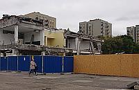 Pawilony do rozbiórki. "Co będzie z Kefirkiem"?