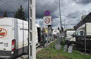 Zakaz zatrzymywania na Jeziorowej. "Brawo. Dziękujemy"