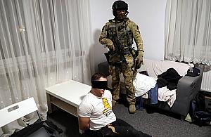 Antyterroryści kontra marihuana. Plantacja zlikwidowana