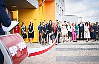 Ksiądz nie poświęcił nowych szkół. "Podobno jest zakaz"