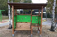 Więcej ławek dla mam. "Zapewniają intymność karmiącym"