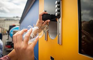 Jeszcze więcej butelkomatów. "Zdobyły serca warszawiaków"