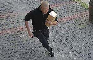 Kto okradł sklep przy Współczesnej? Wyraźne zdjęcia podejrzanego