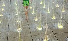 Park fontann w Falenicy. Byle do lata