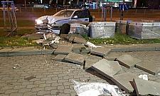 O włos od tragedii. Szaleńczy rajd po chodniku