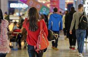 Jeszcze mniej niedziel handlowych. "Zyskały wielkie sieci"