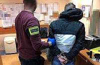 Napad na Wrzecionie. Okradziono sklep ca�odobowy