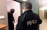 Atak z nożem na 16-latka. Poszło o dziewczynę