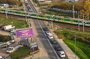 Korki wróciły na Łodygową. Winni kolejarze?