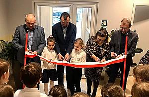 Jedna zmiana już w sześciu szkołach. Wawer inwestuje w oświatę