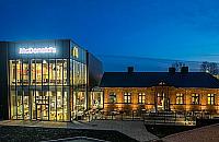 Naj�adniejszy McDonald's w Warszawie? Fast food w zabytku