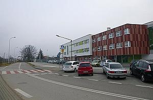 Niebezpieczne przejście przy szkole. "Rodzice bez wyobraźni"