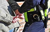 Pościg na Zaciszu. Pobito przechodnia