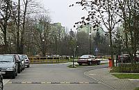 Szlabany na Chomiczówce. "Jakim prawem chcą zagrodzić wjazd?"