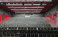 Pierwsze kino na Zielonej Bia�o��ce. Czy to ma sens?