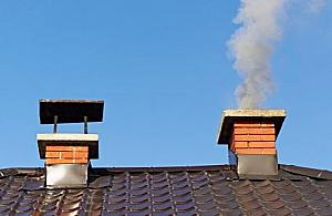 Warszawa walczy z węglem. A co z kominkami?