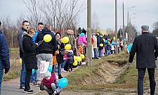 Protest przeciwko nowej linii kolejowej. "Zniszczy domy i przyrodę"