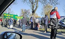 Bazar zamknięty, handel kwitnie. "Łamali przepisy"