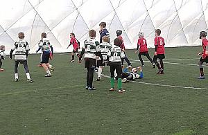 Kontrole w Całej Warszawie. Sztuczne boiska pod lupą