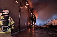 Pożar na horyzoncie. Płonie hala magazynowa