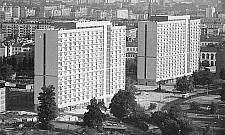 Miasto neonów i... parkingów. Warszawa pół wieku temu