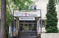 Tłok na dializach w Bielańskim. "A w telewizji mówią, że jest tak dobrze"