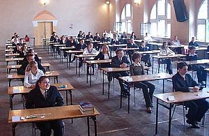 Próbne egzaminy są farsą. "Kpina z maturzystów"