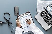 Przychodnie stawiają na teleporady. "Ciąży nie da się prowadzić zdalnie"