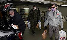 Tysiąc paczek dla seniorów na Wielkanoc. "Niech nie wychodzą z domów"