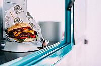 Warszawa "wspiera gastro". Powstał portal dla restauracji