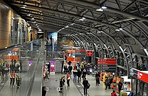 Modlin upadnie? Lotnisko nie dostanie wsparcia