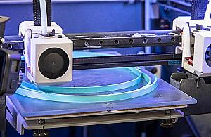 Made in Bemowo. Tu powstają przyłbice dla szpitali